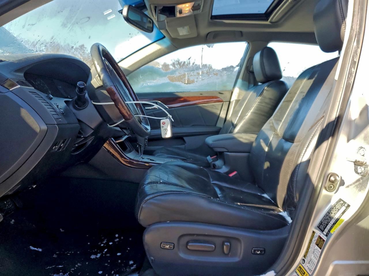 Toyota Avalon Xl Image 3