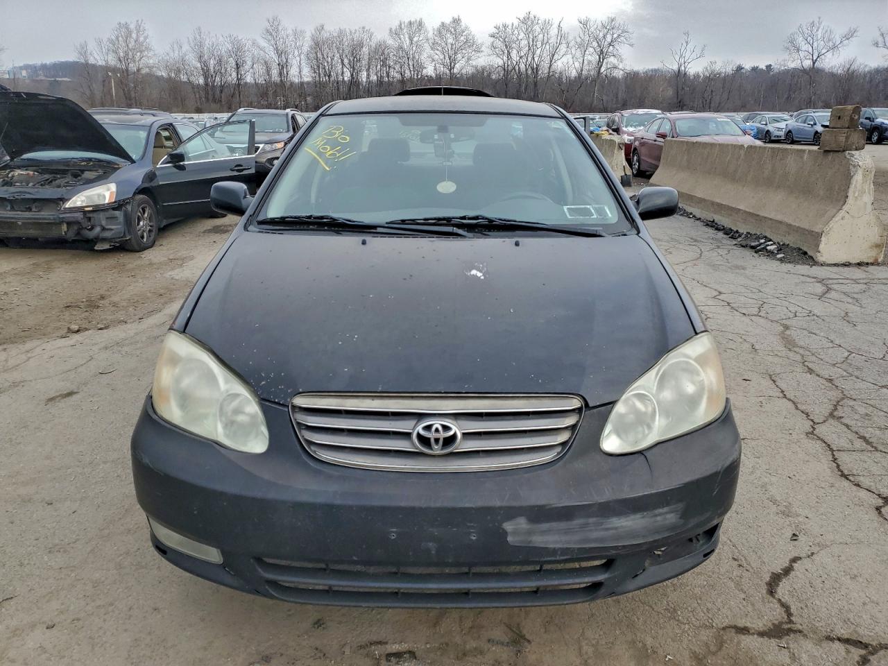 Toyota Corolla Ce Image 5