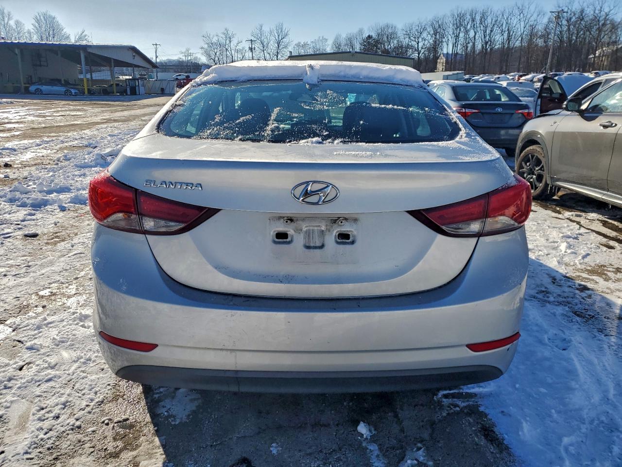 Hyundai ELANTRA Se Image 9