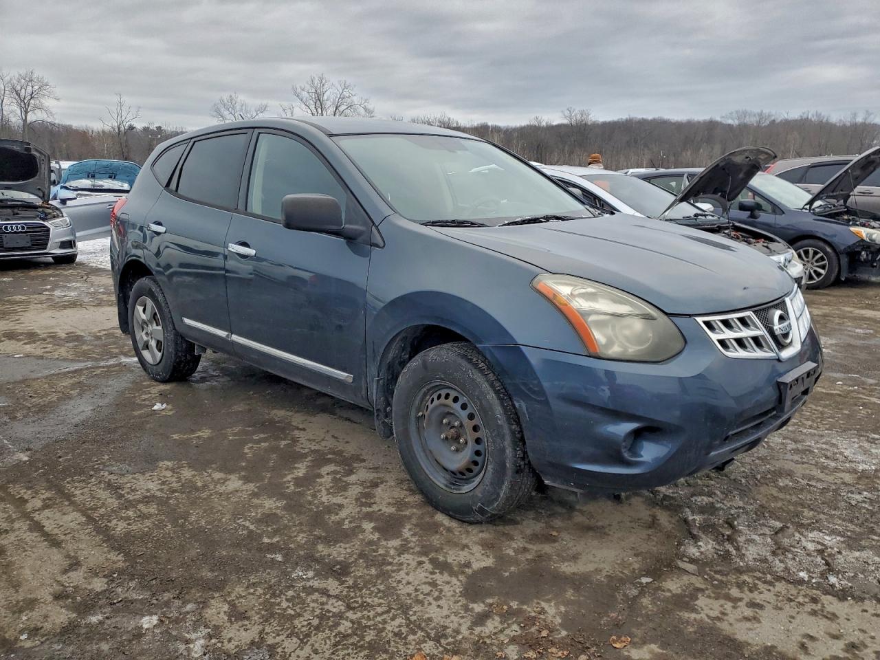 Nissan Rogue S Image 4