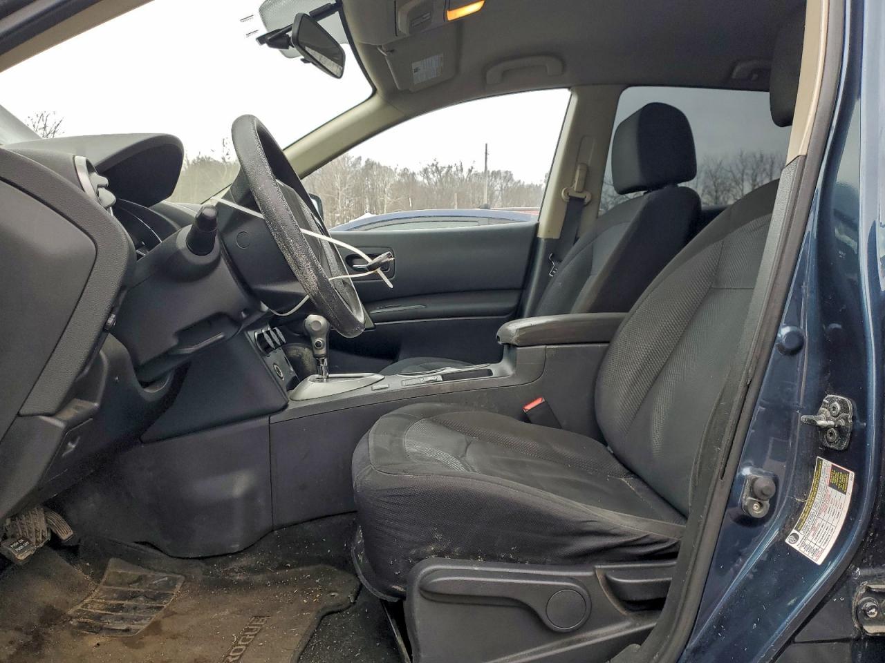 Nissan Rogue S Image 12