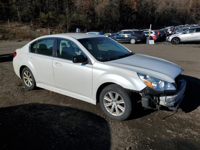 Subaru Legacy 2.5i Image 7