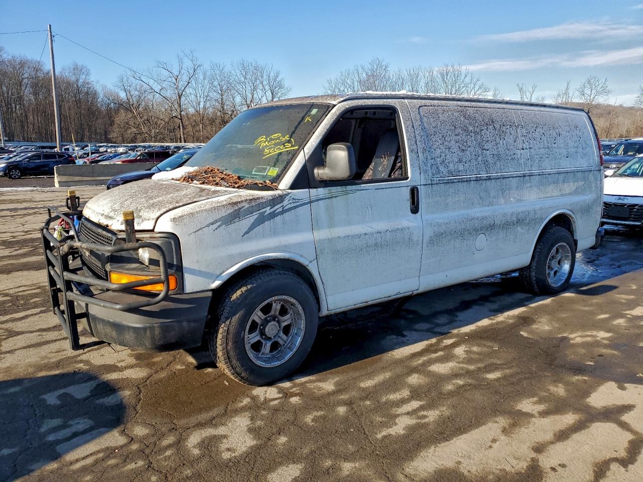 Chevrolet Express Image 1