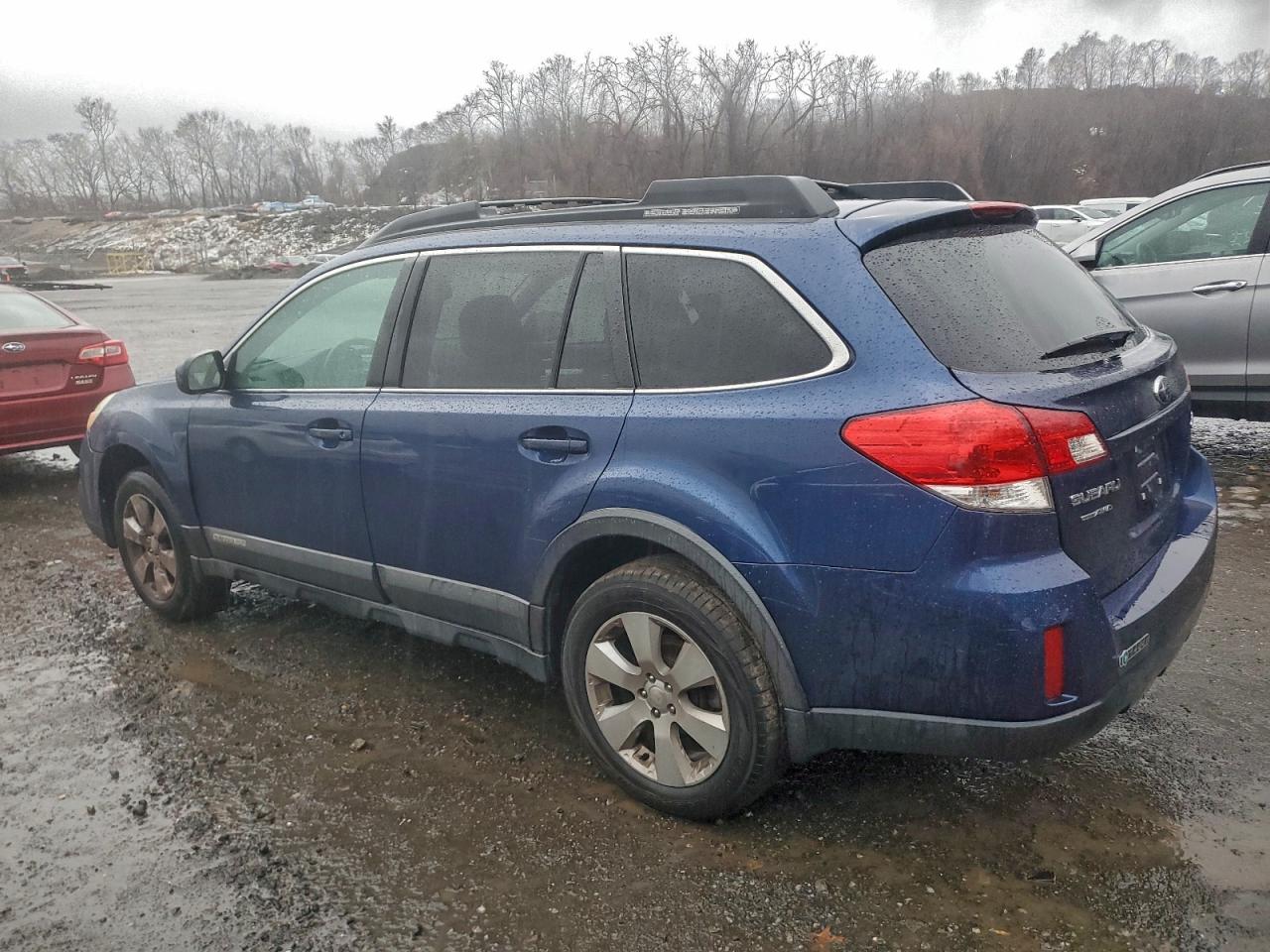 Subaru Outback 2.5i Premium Image 11