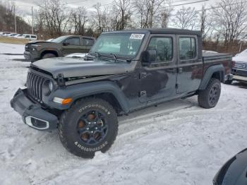  Salvage Jeep Gladiator