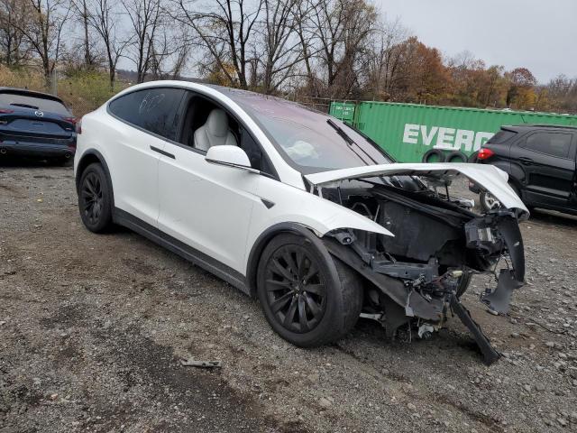 Tesla Model X Image 2