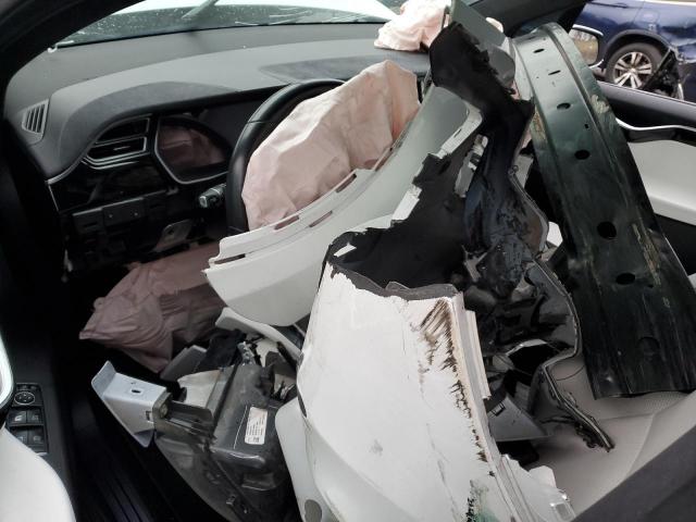 Tesla Model X Image 11