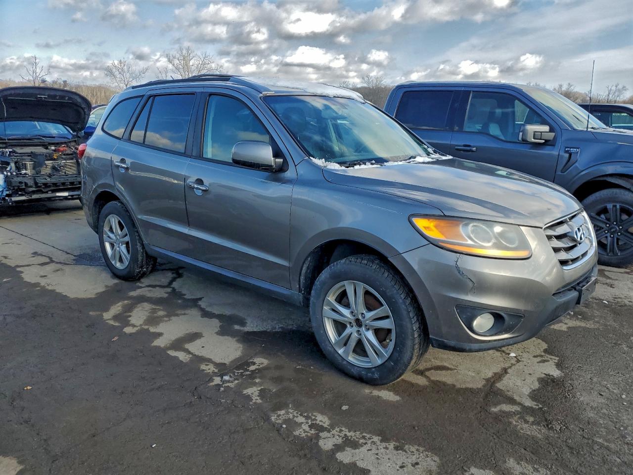 Hyundai SANTA FE Limited Image 10