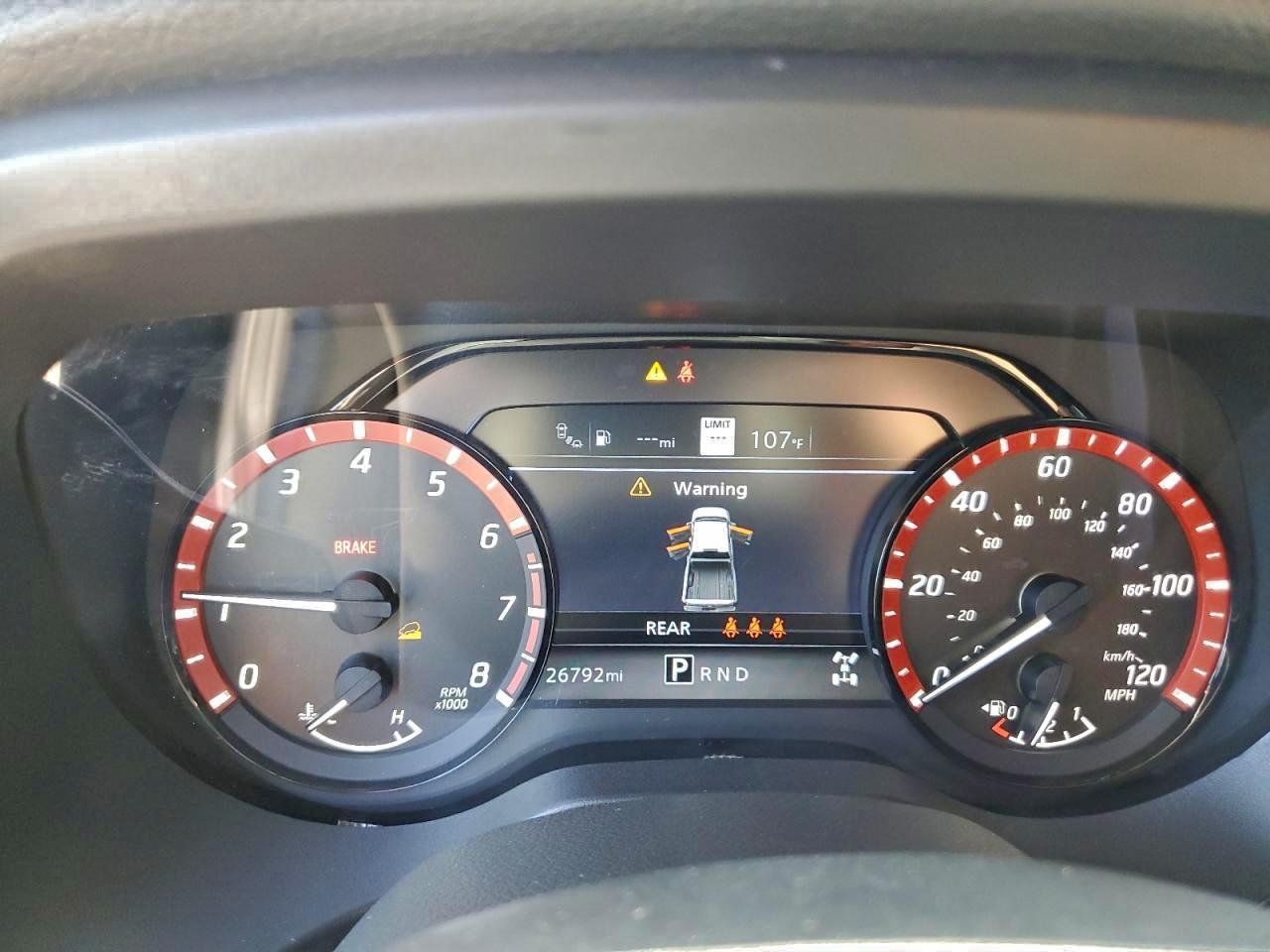 Nissan Titan Sv Image 8