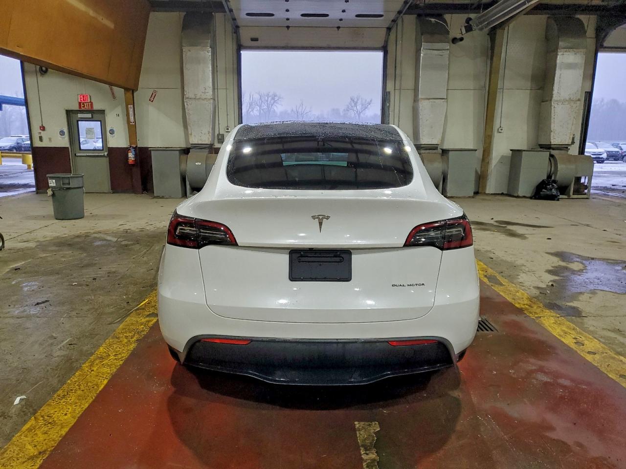 Tesla Model Y Image 11