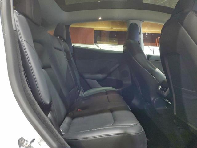 Tesla Model Y Image 9