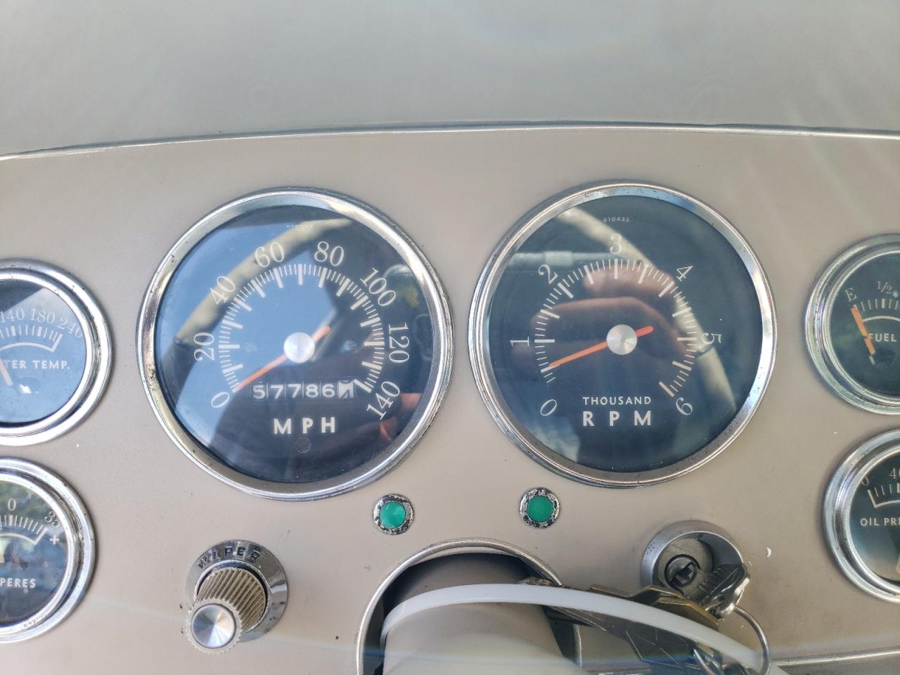 Studebaker Avanti Image 7