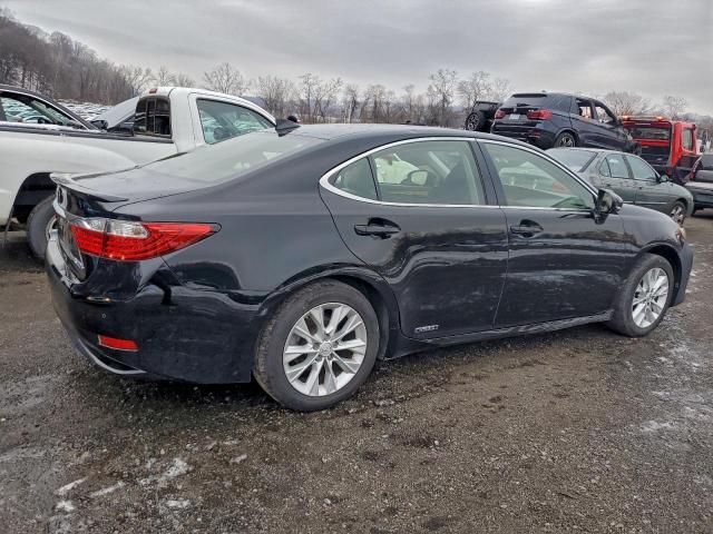 Lexus Es 300h Image 4