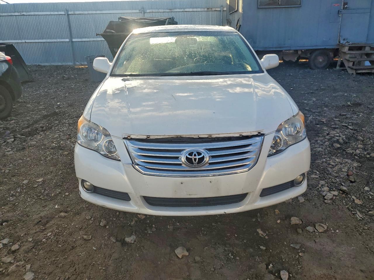 Toyota Avalon Xl Image 4