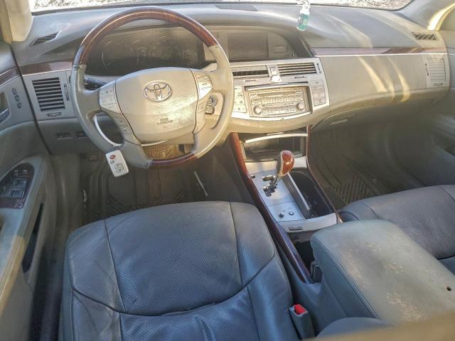 Toyota Avalon Xl Image 2