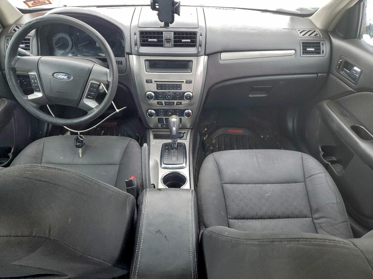 Ford Fusion Se Image 2