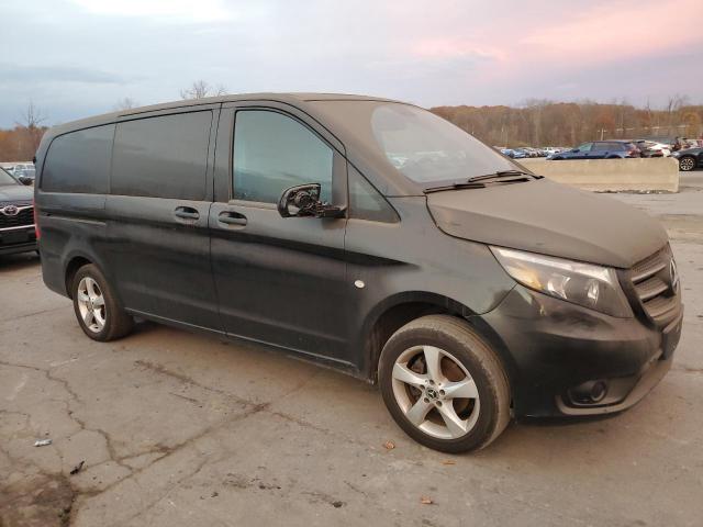 Mercedes-Benz Metris Image 10