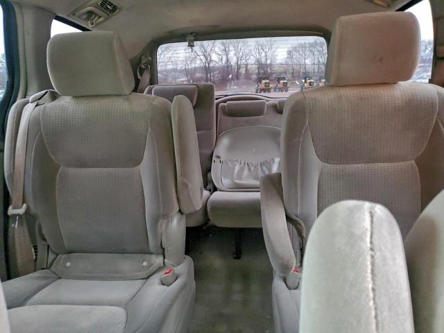 Toyota Sienna Le Image 7