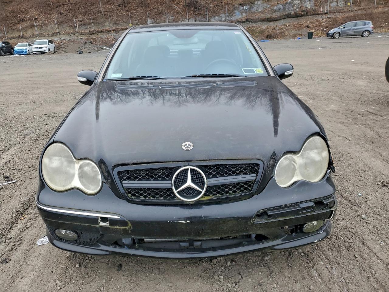 Mercedes-Benz C-Class 230 Image 4