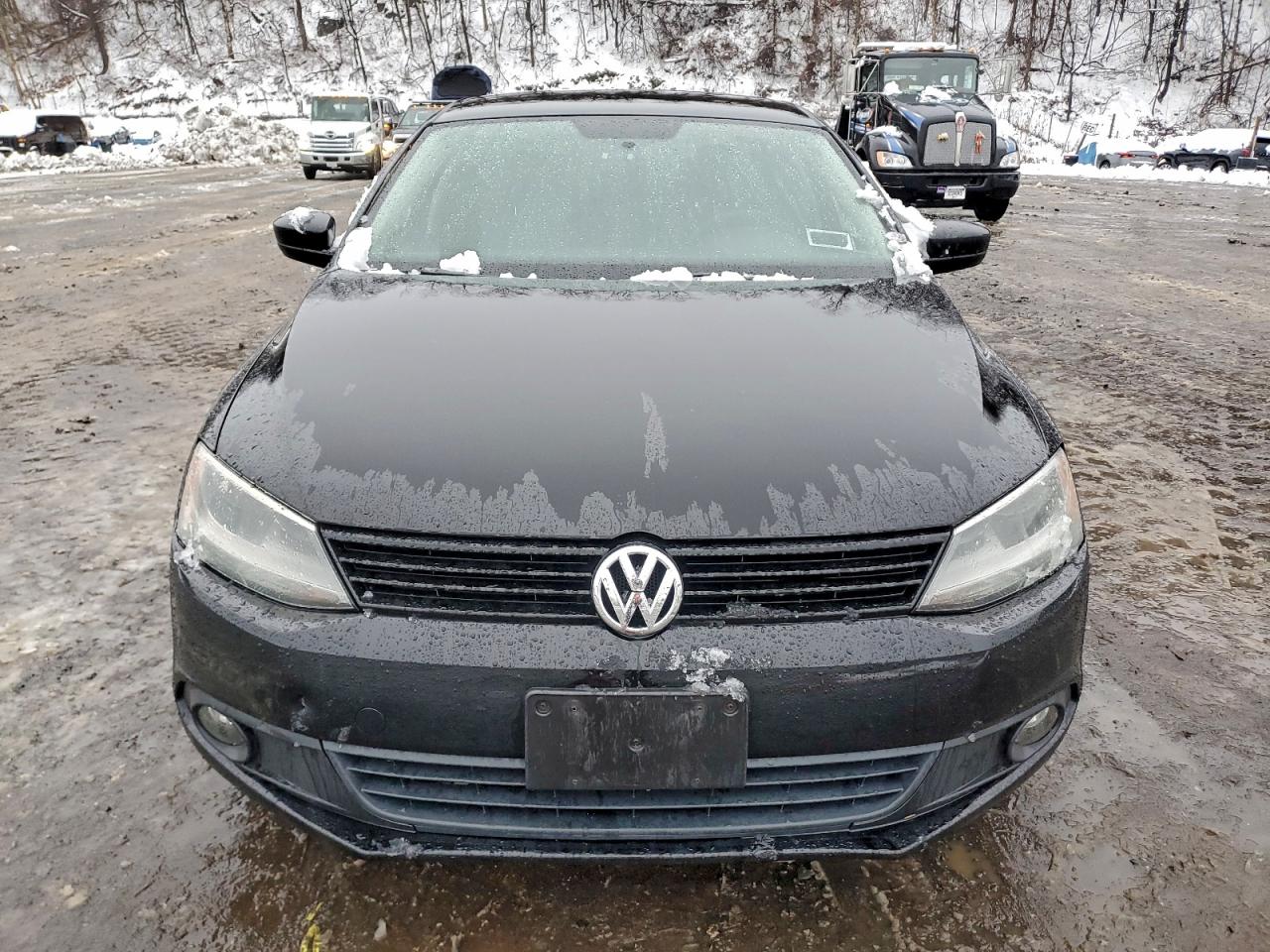 Volkswagen Jetta Base Image 9
