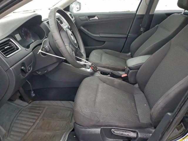 Volkswagen Jetta Base Image 3