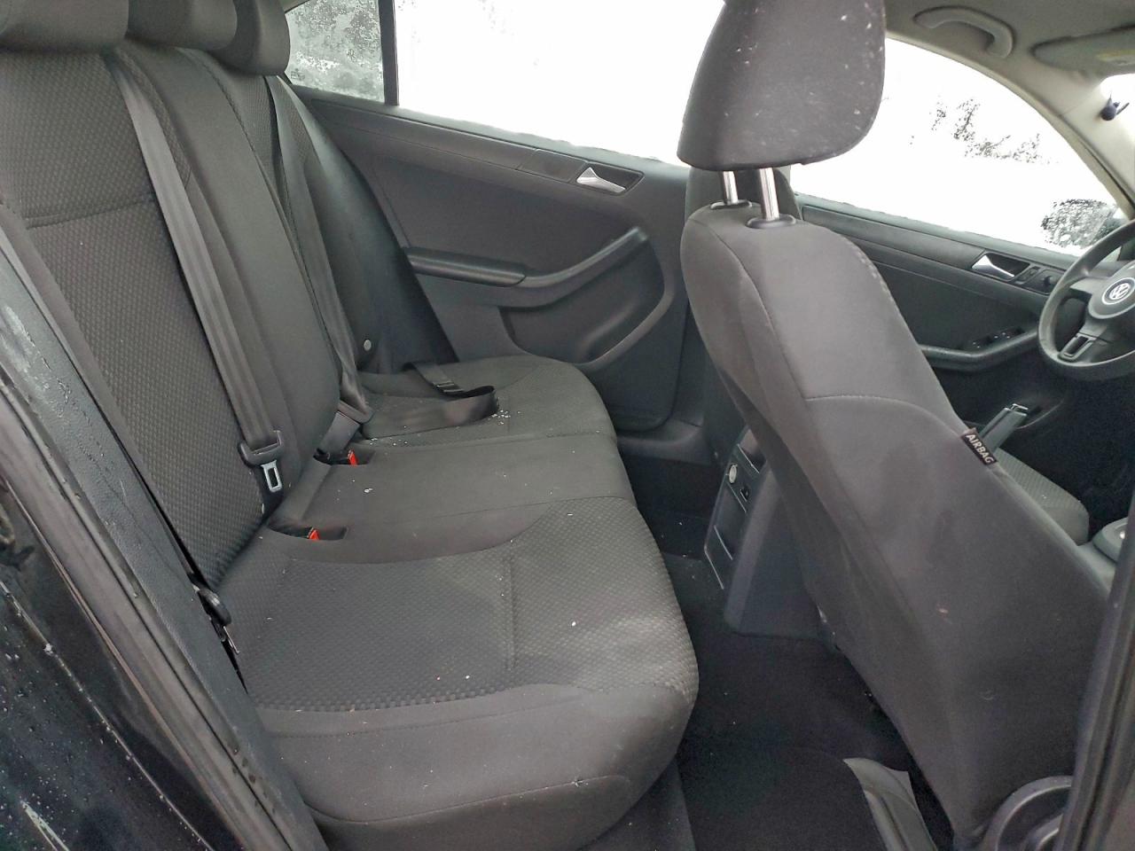 Volkswagen Jetta Base Image 10