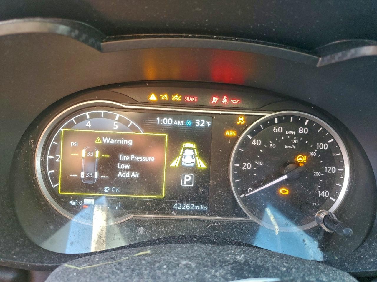 Nissan Versa Sr Image 10