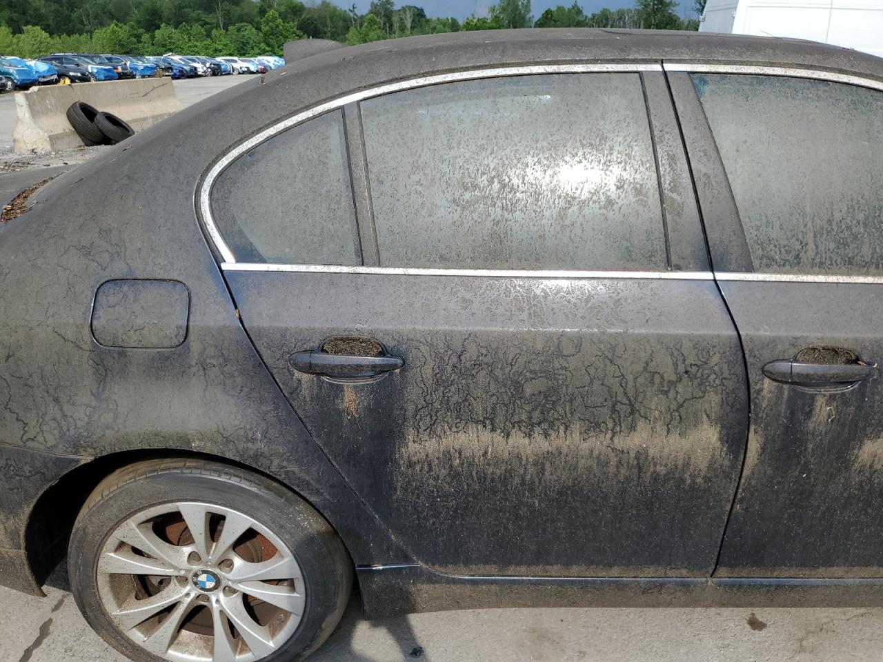 BMW 5 Series Xi Image 10