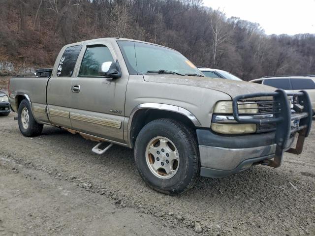 Chevrolet Silverado K1500 Image 3