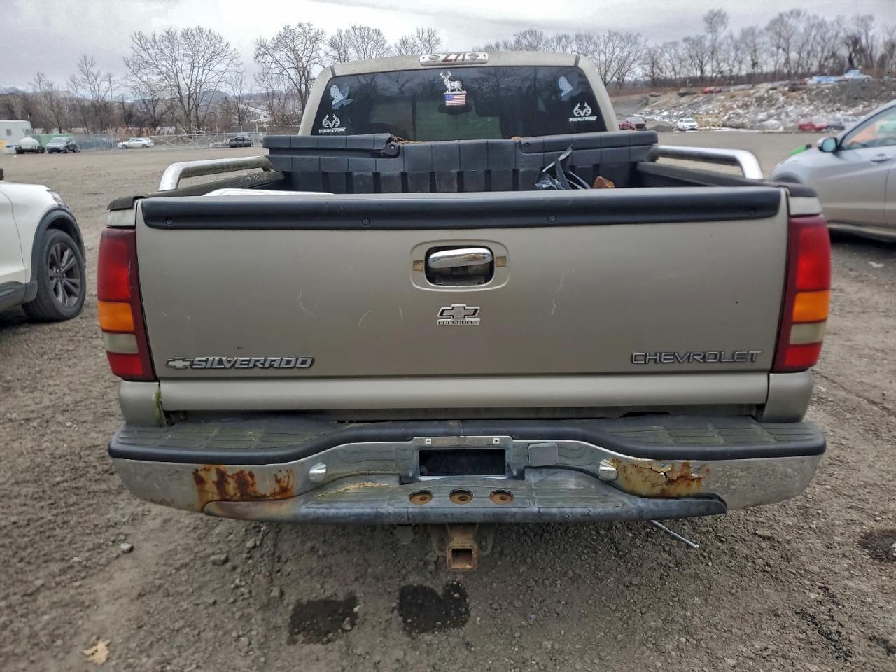 Chevrolet Silverado K1500 Image 7