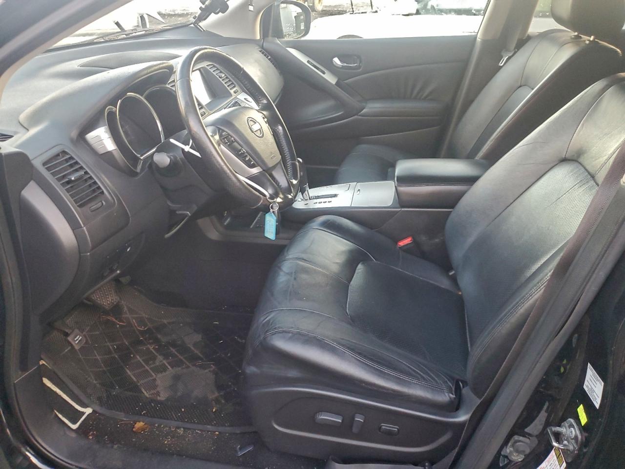 Nissan Murano S Image 2