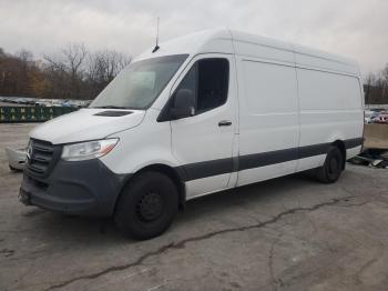  Salvage Mercedes-Benz Sprinter
