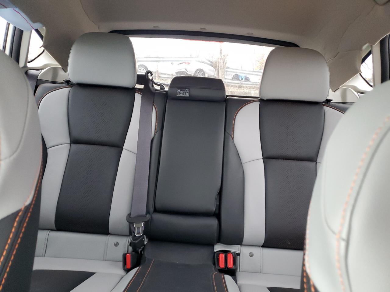 Subaru Crosstrek Limited Image 9