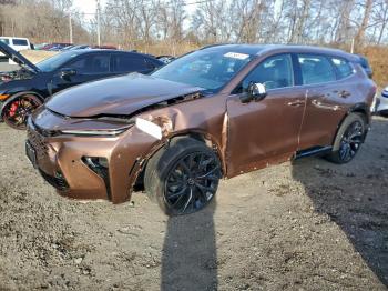  Salvage Toyota Crown Sign