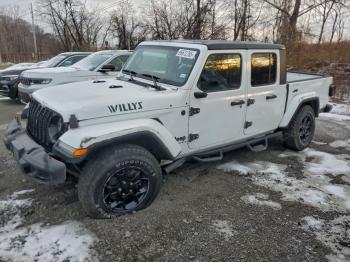  Salvage Jeep Gladiator