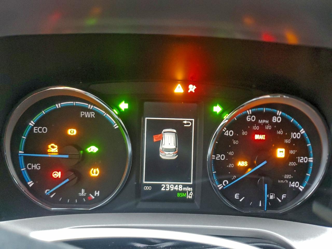 Toyota RAV4 Limited Image 12