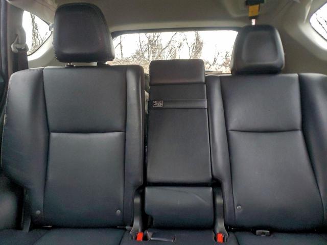 Toyota RAV4 Limited Image 10