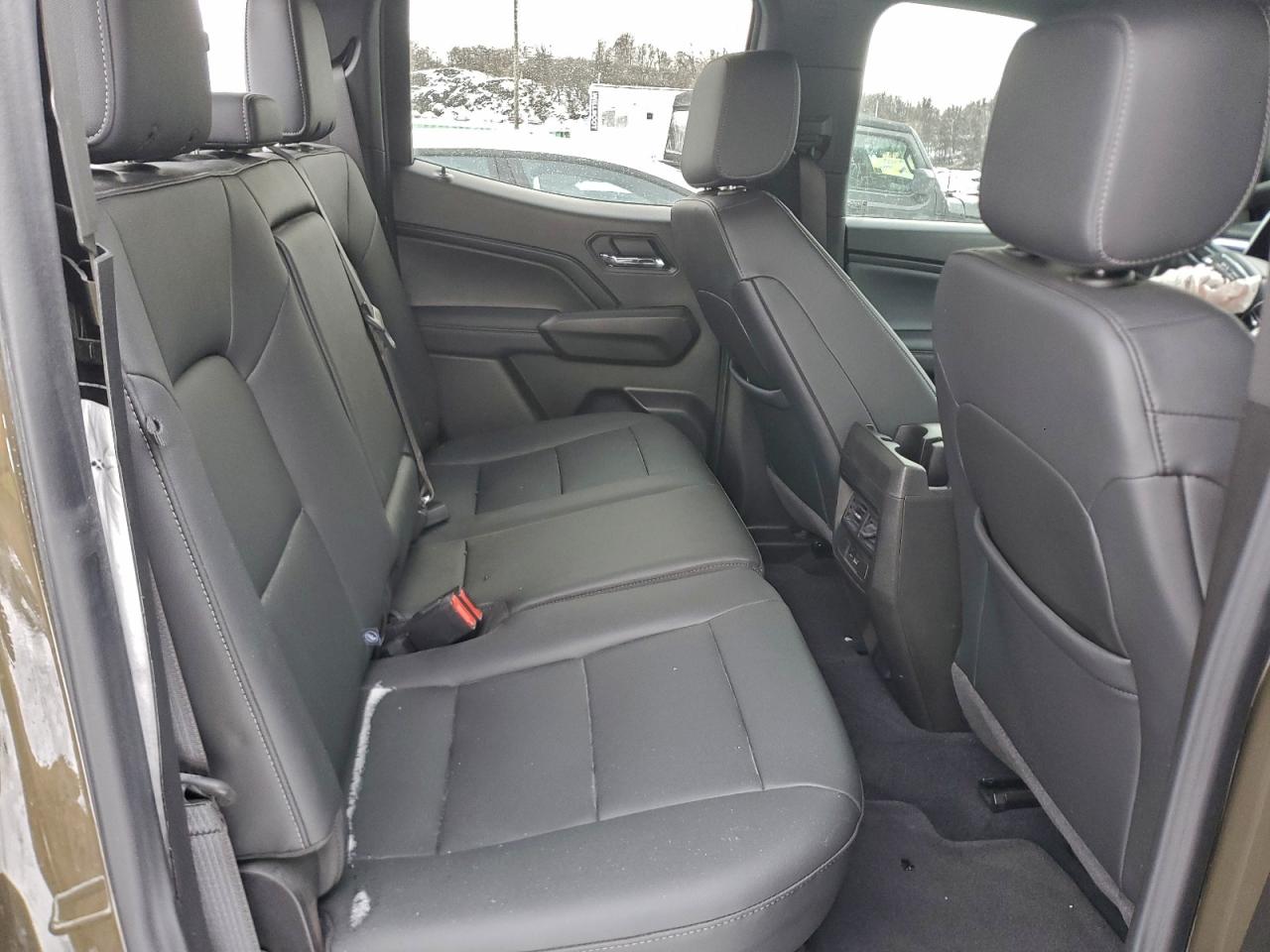 GMC Canyon Elevation Image 11