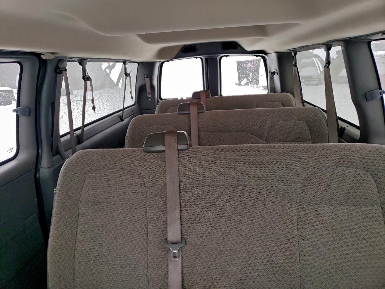 Chevrolet Express Lt Image 11