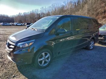  Salvage Mercedes-Benz Metris