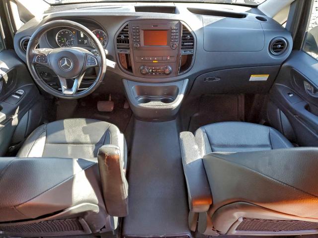 Mercedes-Benz Metris Image 6