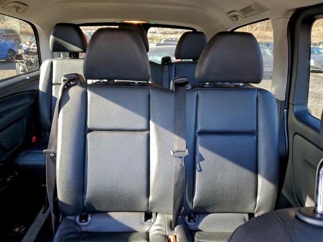 Mercedes-Benz Metris Image 13