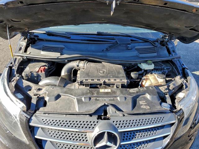 Mercedes-Benz Metris Image 2