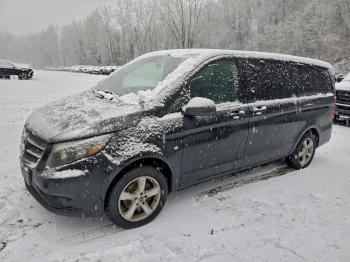  Salvage Mercedes-Benz Metris