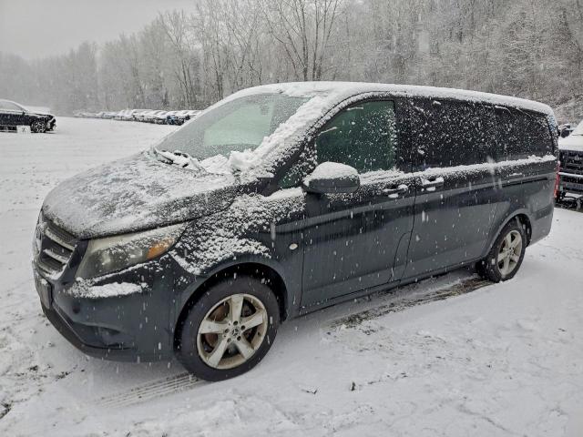  Salvage Mercedes-Benz Metris