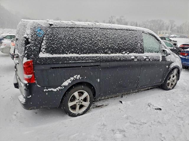 Mercedes-Benz Metris Image 6
