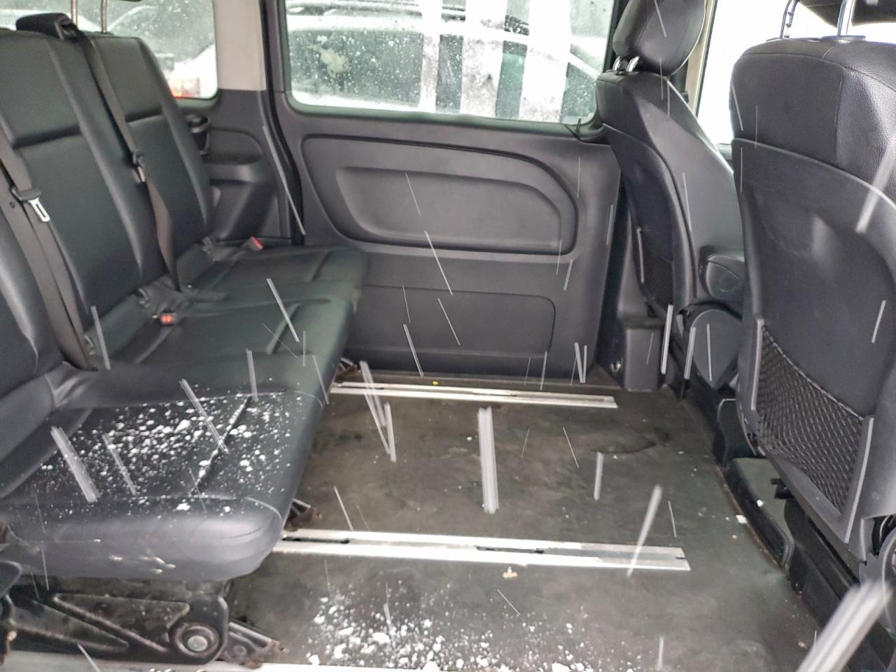 Mercedes-Benz Metris Image 8