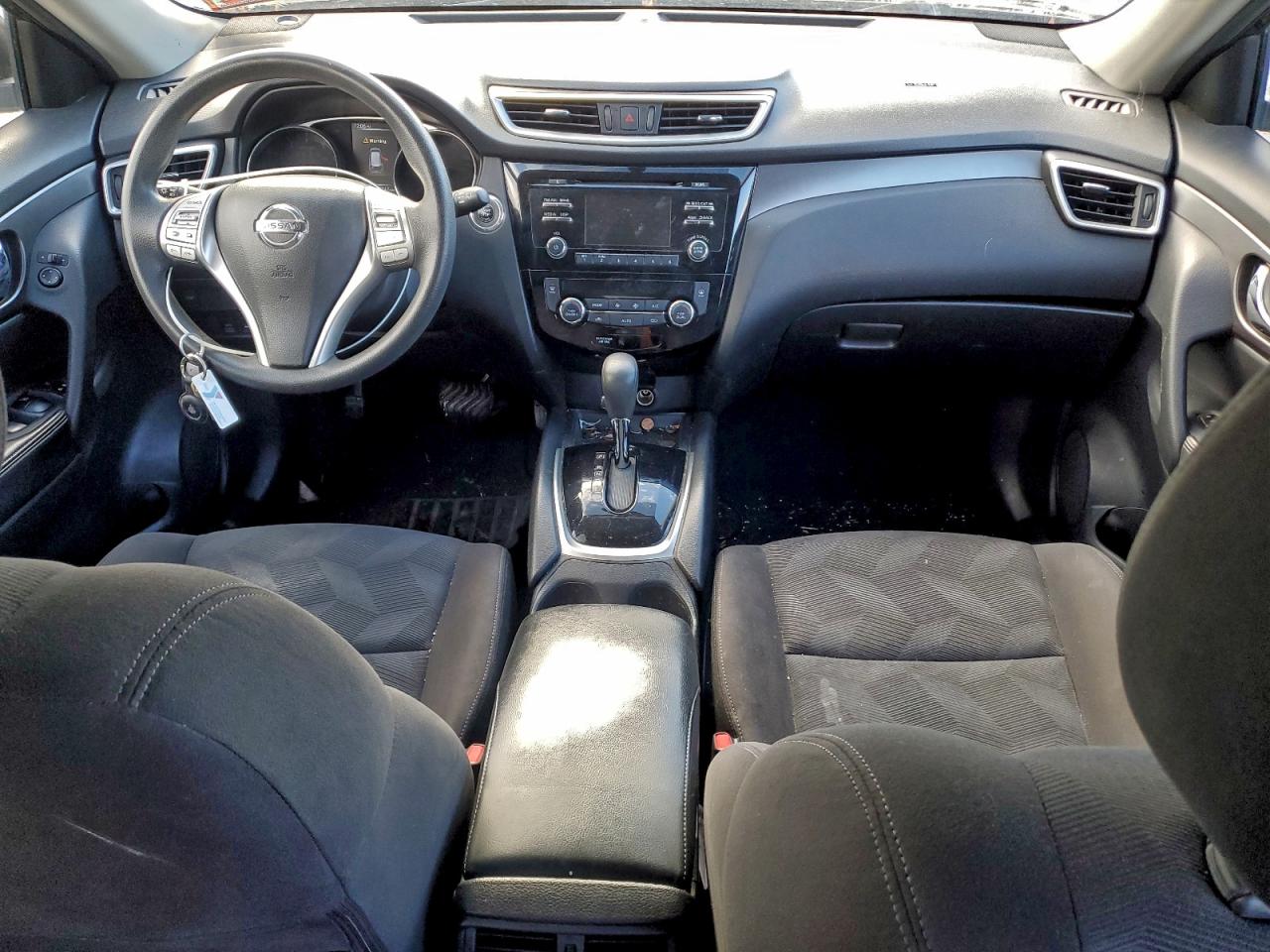 Nissan Rogue S Image 7