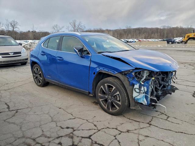 Lexus Ux 250h Base Image 12