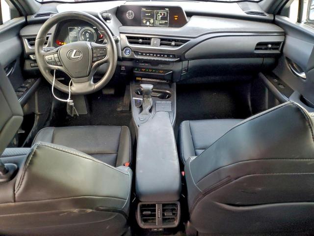 Lexus Ux 250h Base Image 5
